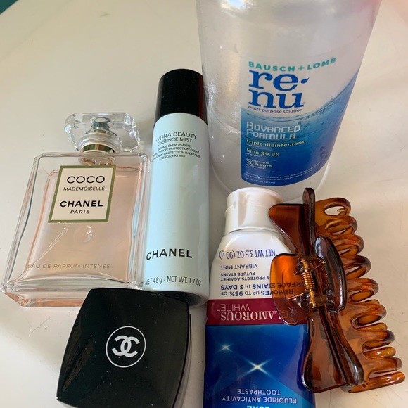 ๐ COACH BOXY COSMETIC CASE ๐ - Picture 7 of 8